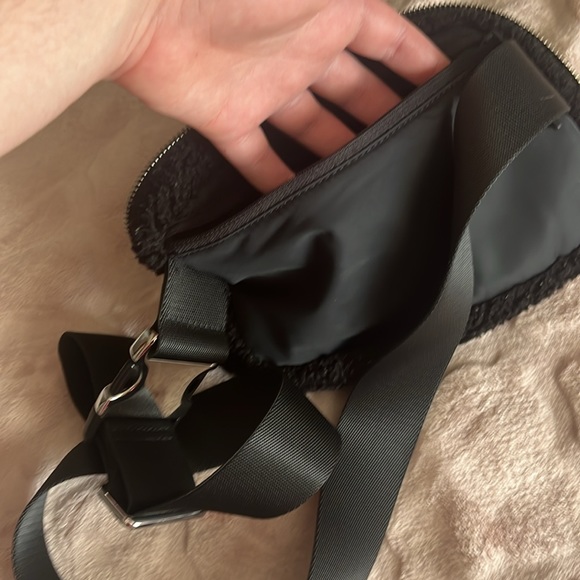 Lululemon ebb *fleece - Picture 7 of 9